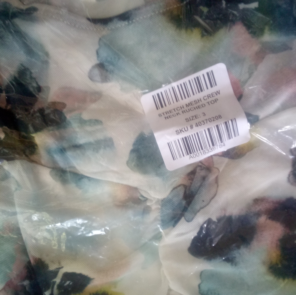 Torrid Floral Stretch Mesh Crew Neck Ruched Top 3X NEW IN PACKAGING - Picture 7 of 11